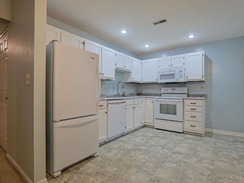 3703 W Galbraith Road, Cincinnati, OH 45247 Photo 15