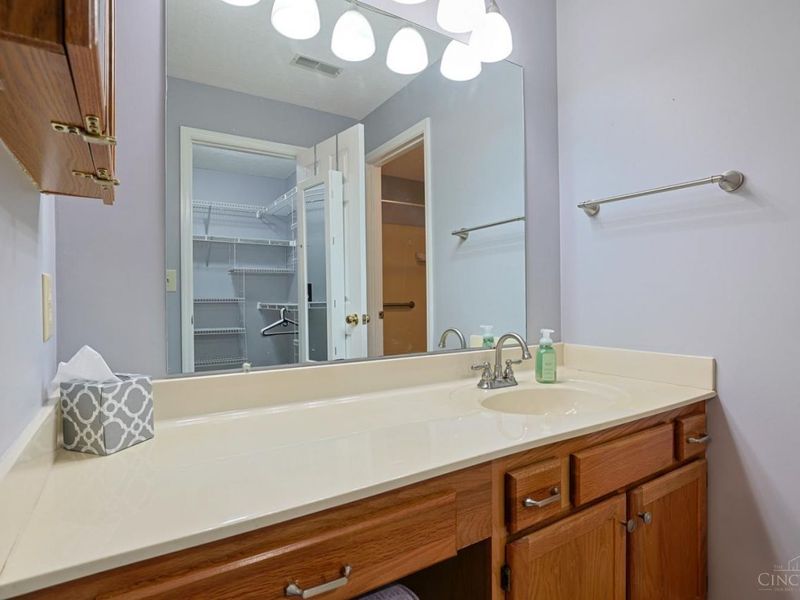 3703 W Galbraith Road, Cincinnati, OH 45247 Photo 29