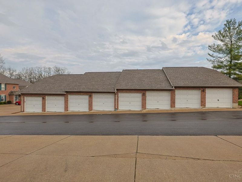 3703 W Galbraith Road, Cincinnati, OH 45247 Photo 5