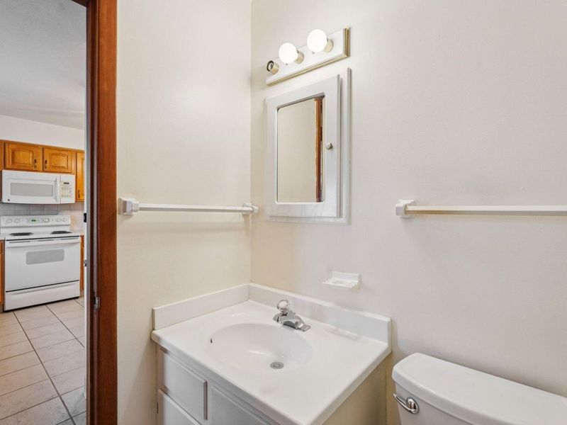 5575 Karl Road, Columbus, OH 43229 Photo 18