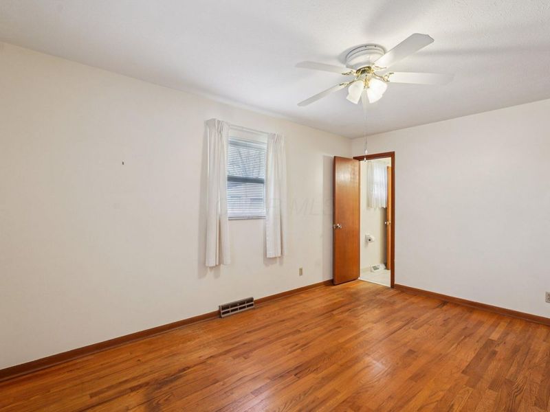 5575 Karl Road, Columbus, OH 43229 Photo 20