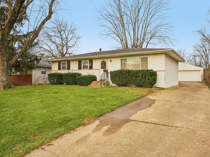 5575 Karl Road, Columbus, OH 43229 Photo 29