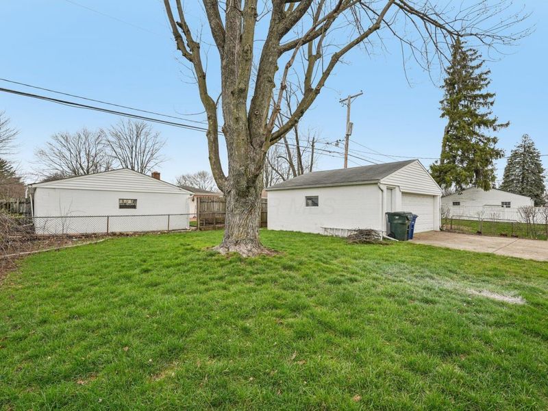 5575 Karl Road, Columbus, OH 43229 Photo 3