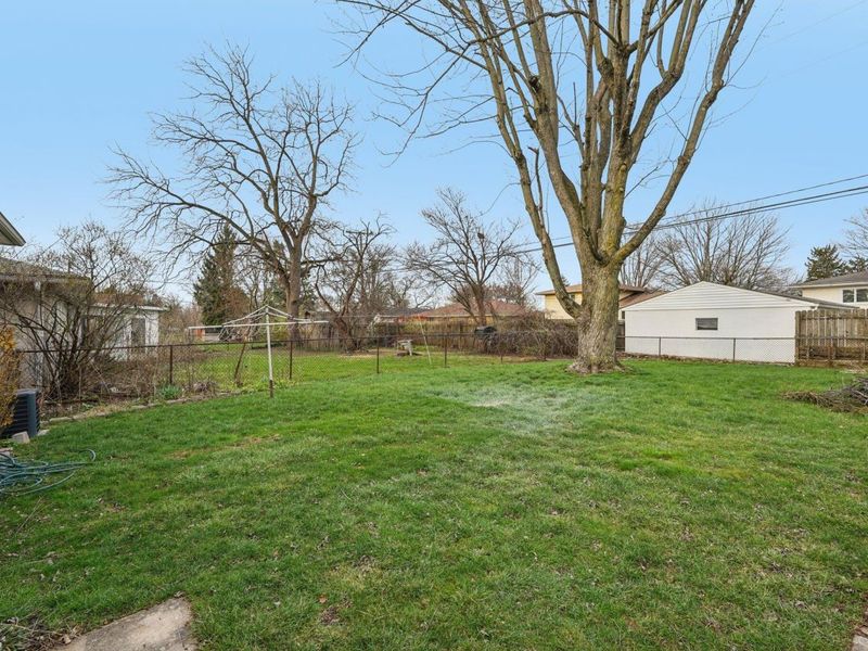 5575 Karl Road, Columbus, OH 43229 Photo 4