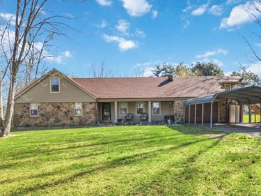 16710 Kentucky 1247 , Waynesburg, KY 40489