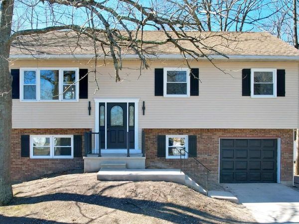 15 WAYNE DRIVE, SOMERS POINT, NJ 08244