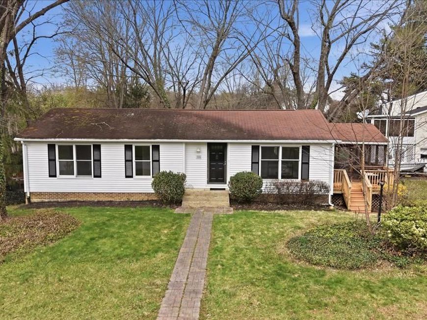 126 Applewood Court, Hamilton, VA 20158 Main Photo