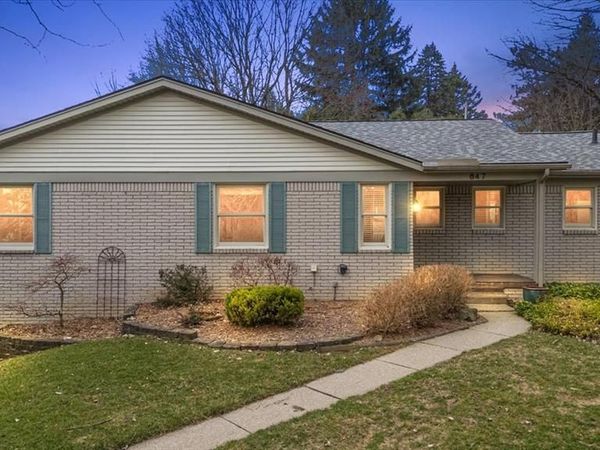847 Leinster Road, Rochester Hills, MI 48309