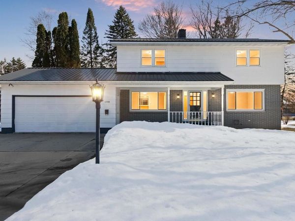 108 S HUMPHREY CIRCLE, Shawano, WI 54166