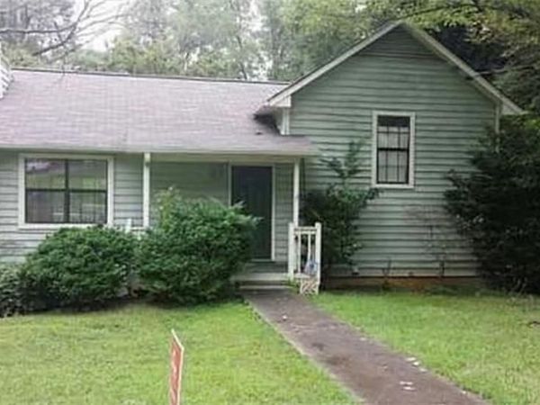 633 Candlewick Lane NW, Lilburn, GA 30047