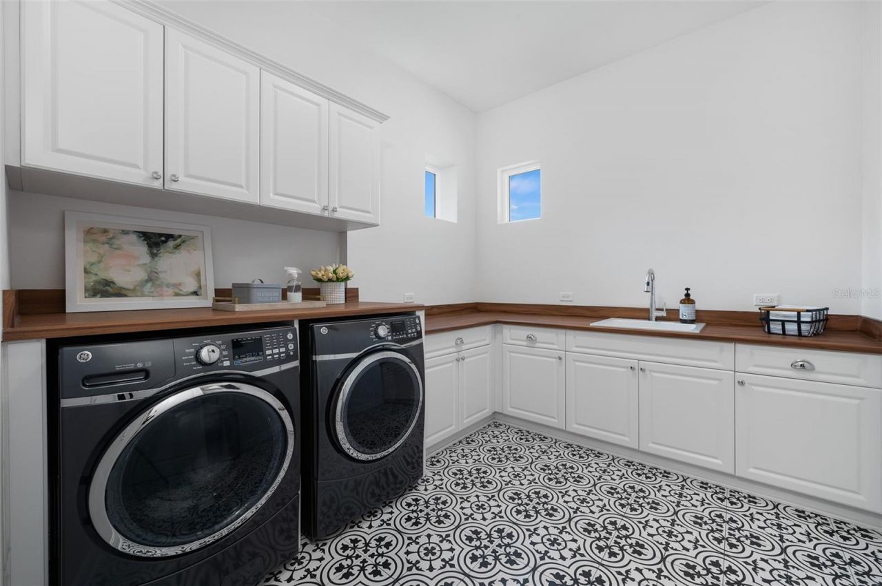 2451 SW 115th Drive, Gainesville, FL 32608 Photo