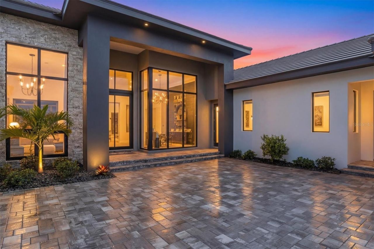 262 Crystal Waters Drive, Sarasota, FL 34240 Photo