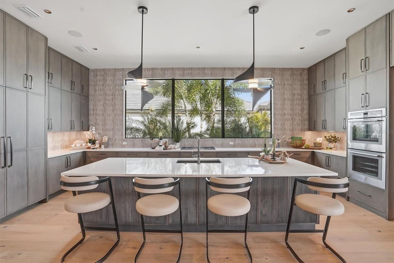 262 Crystal Waters Drive, Sarasota, FL 34240 Photo