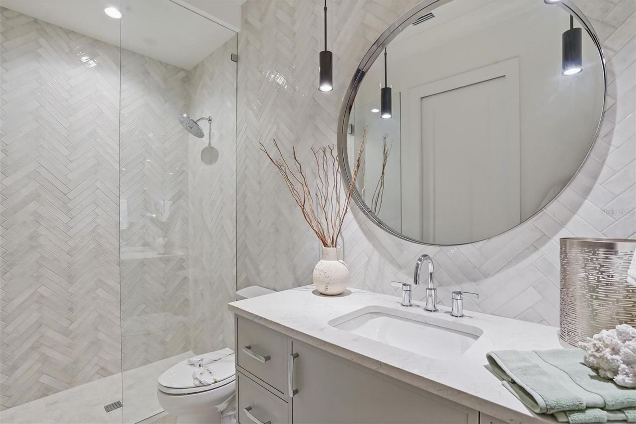 262 Crystal Waters Drive, Sarasota, FL 34240 Photo