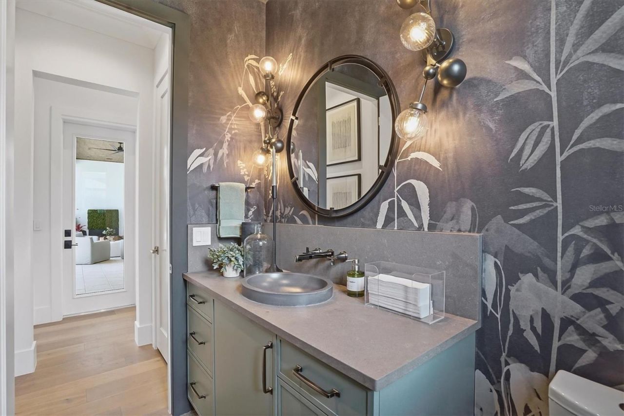 262 Crystal Waters Drive, Sarasota, FL 34240 Photo