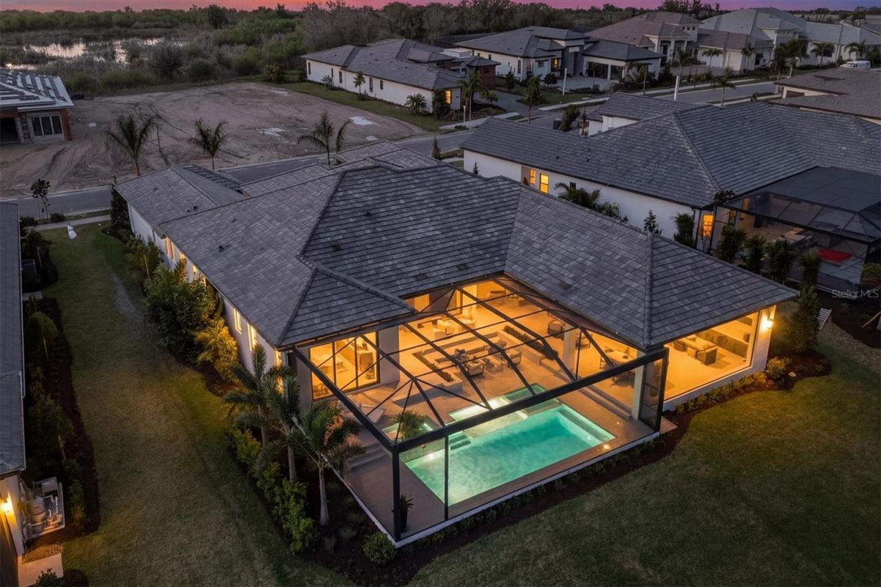 262 Crystal Waters Drive, Sarasota, FL 34240 Photo