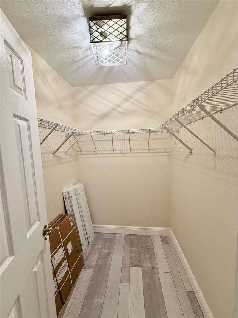 5075 Starfish Drive Se, Unit B, Saint Petersburg, FL 33705 Photo