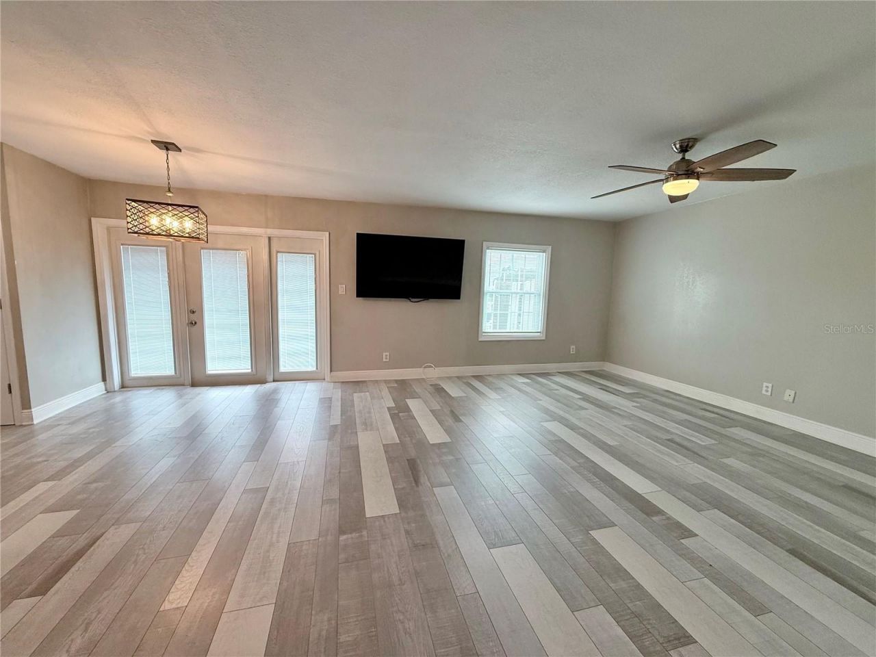 5075 Starfish Drive Se, Unit B, Saint Petersburg, FL 33705 Photo