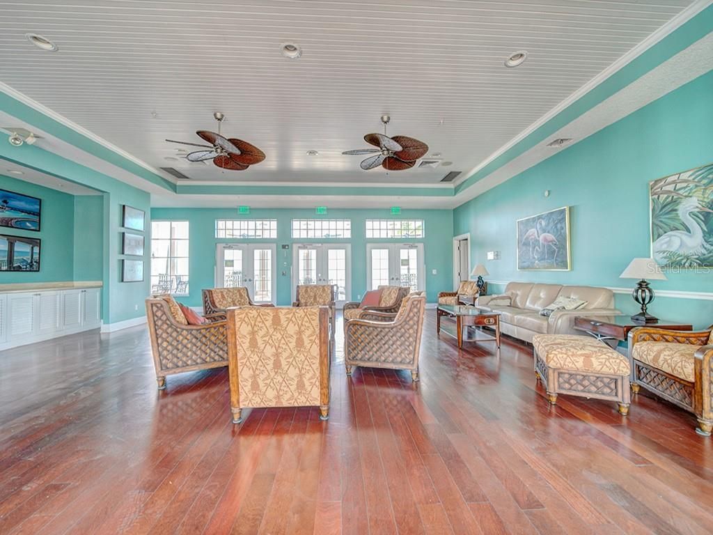 5075 Starfish Drive Se, Unit B, Saint Petersburg, FL 33705 Photo
