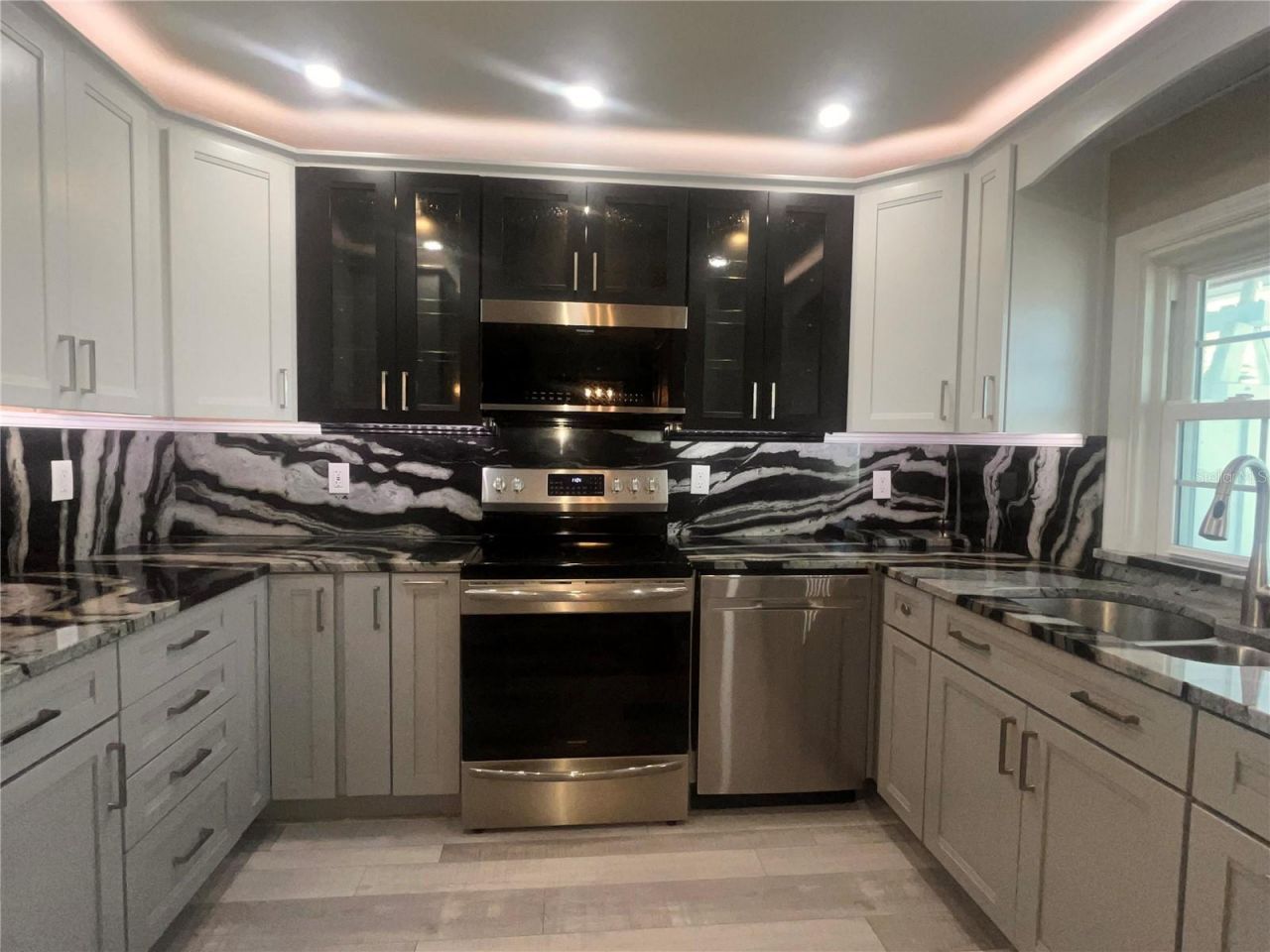 5075 Starfish Drive Se, Unit B, Saint Petersburg, FL 33705 Photo