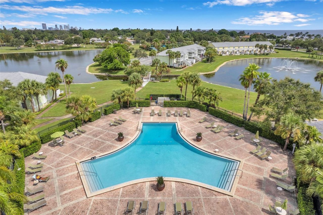 5075 Starfish Drive Se, Unit B, Saint Petersburg, FL 33705 Photo