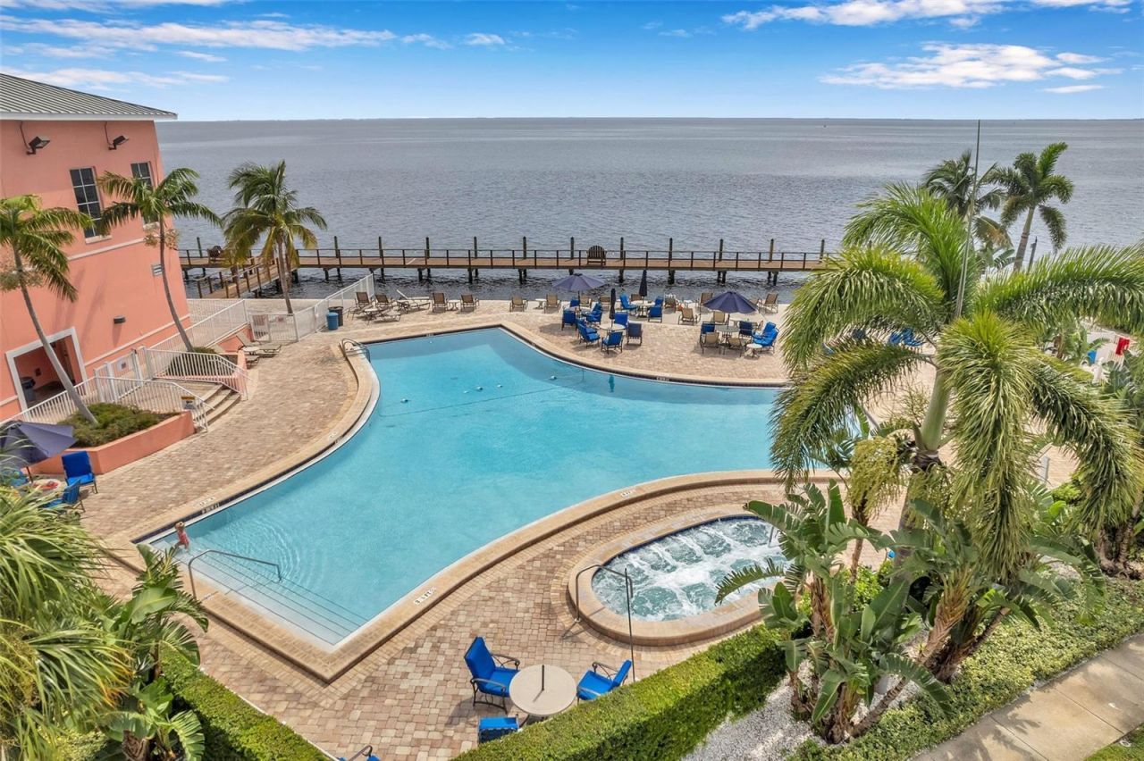 5075 Starfish Drive Se, Unit B, Saint Petersburg, FL 33705 Photo
