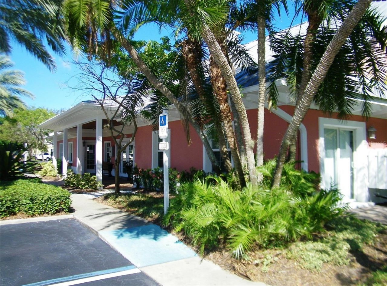 5075 Starfish Drive Se, Unit B, Saint Petersburg, FL 33705 Photo
