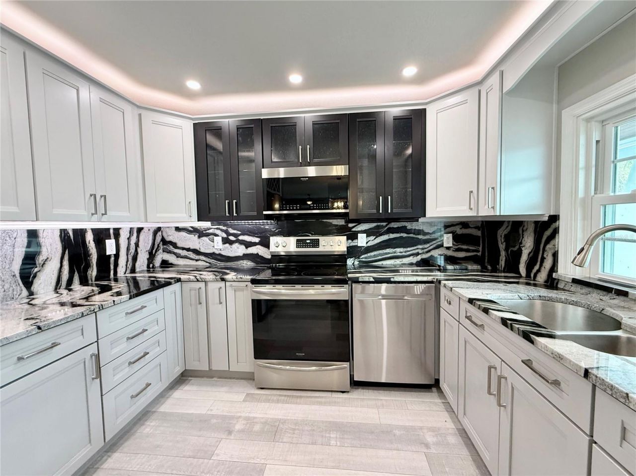 5075 Starfish Drive Se, Unit B, Saint Petersburg, FL 33705 Photo