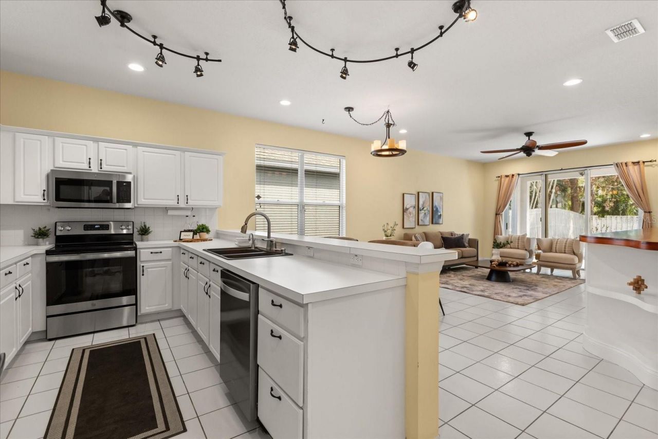 107 Golden Crest Court , Winter Springs, FL 32708 Photo