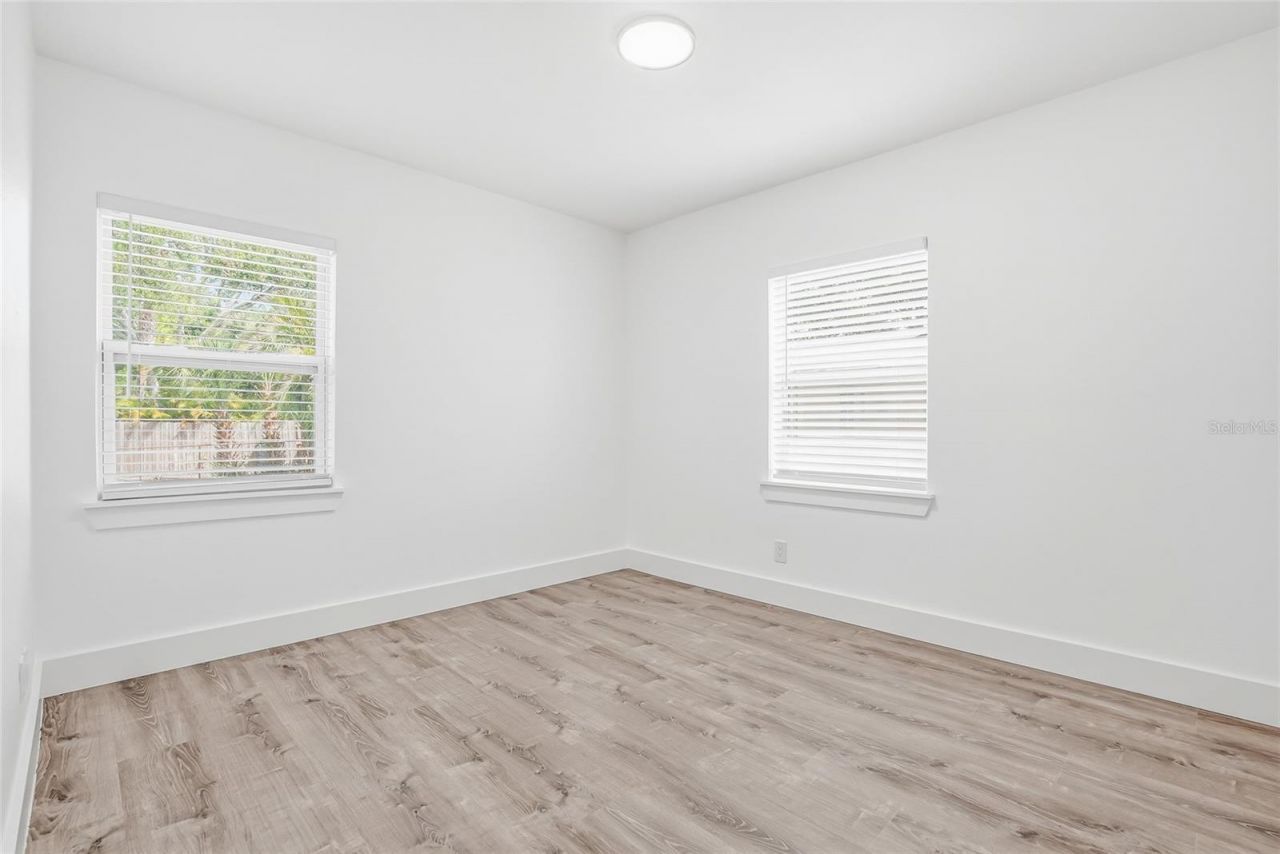 7125 5th Avenue N, Saint Petersburg, FL 33710 Photo