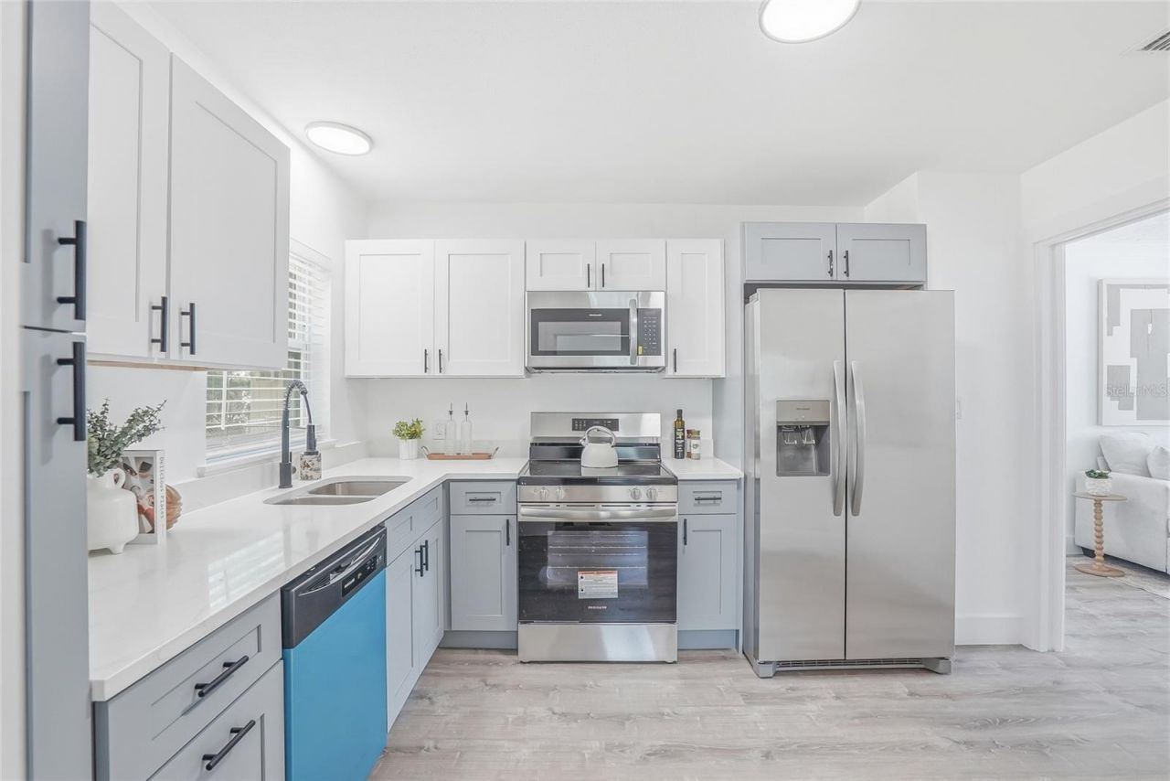 7125 5th Avenue N, Saint Petersburg, FL 33710 Photo