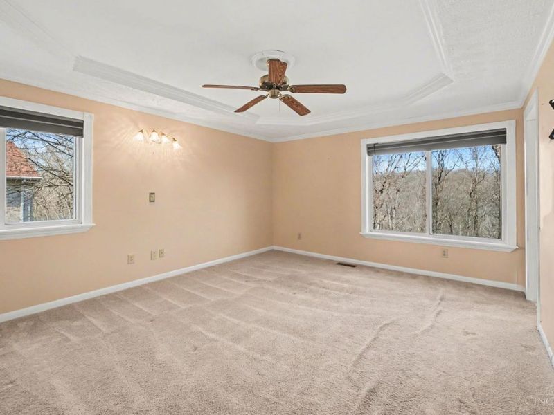 7854 Surreywood Drive, Miami Twp, OH 45052 Photo 12