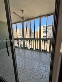 421 NE 14th Ave , Unit 401, Hallandale Beach, FL 33009 Photo