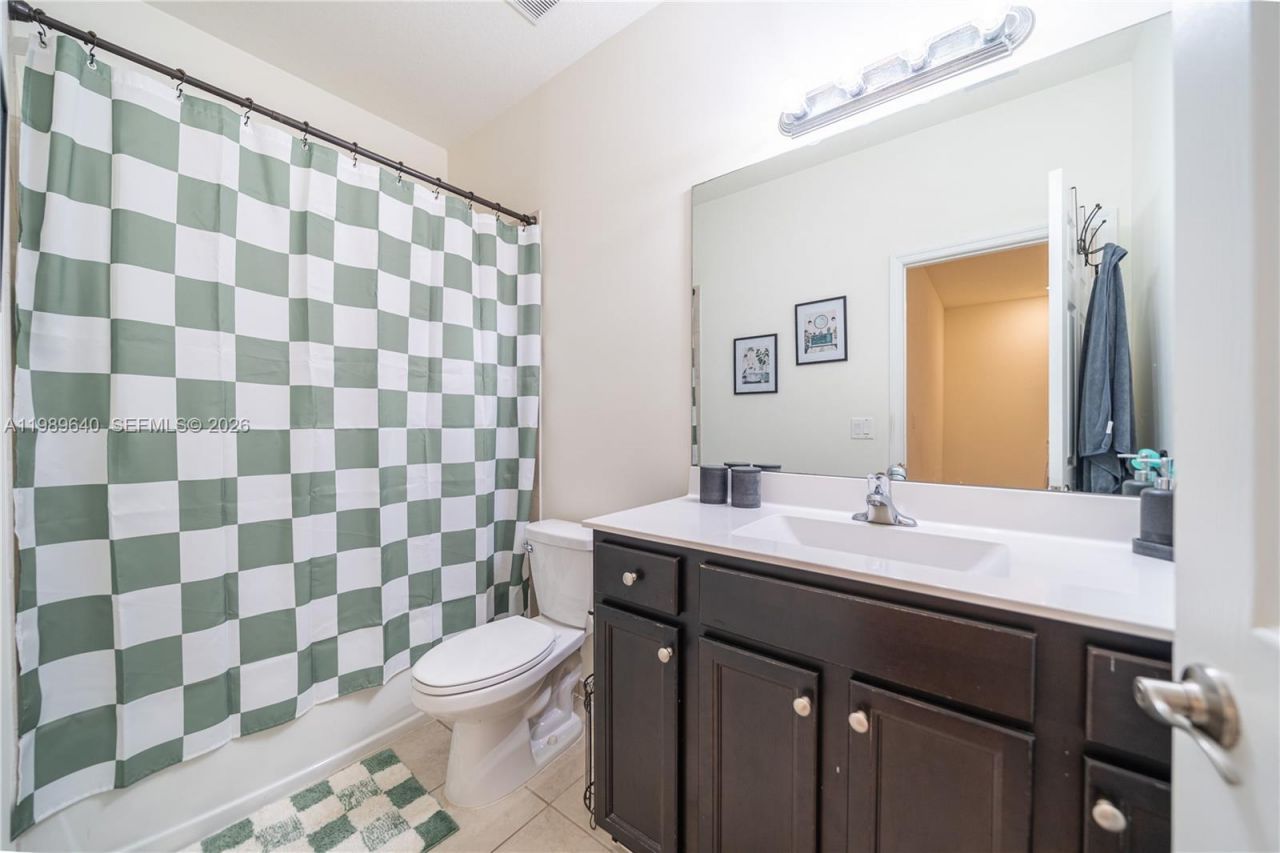 10565 W 34th Ct , Hialeah, FL 33018 Photo