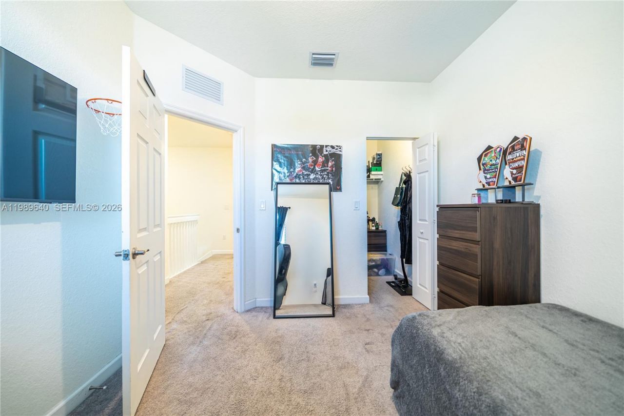 10565 W 34th Ct , Hialeah, FL 33018 Photo