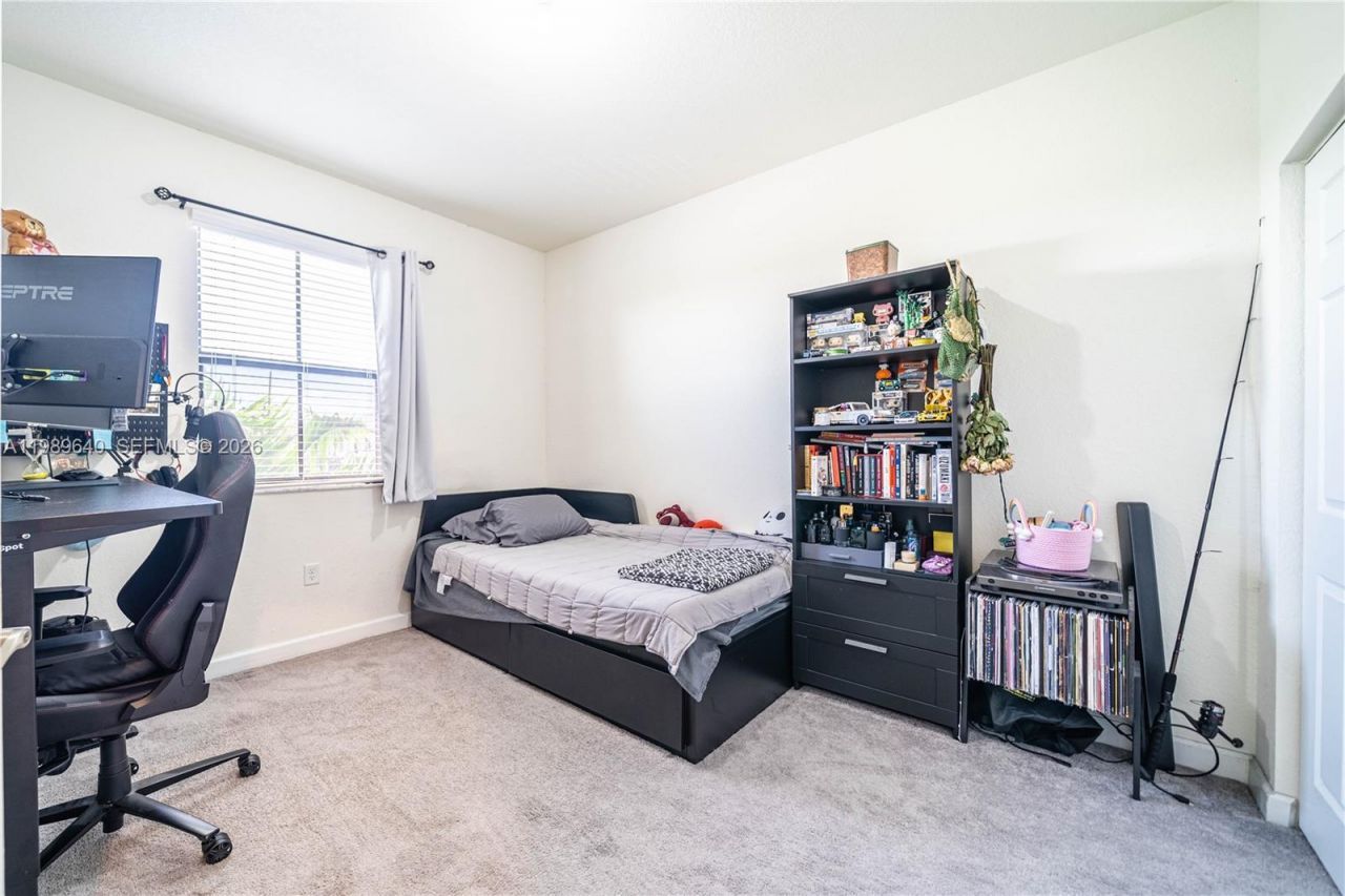 10565 W 34th Ct , Hialeah, FL 33018 Photo