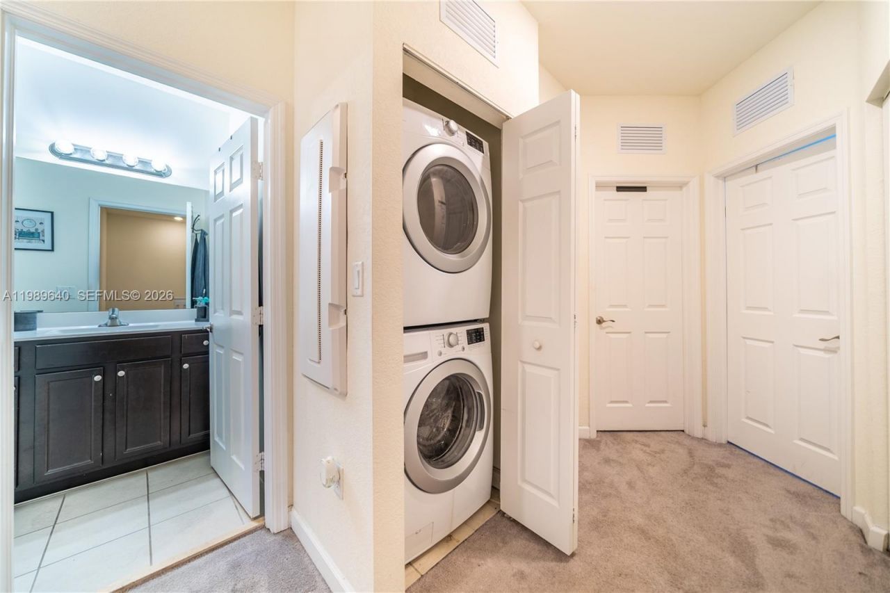 10565 W 34th Ct , Hialeah, FL 33018 Photo