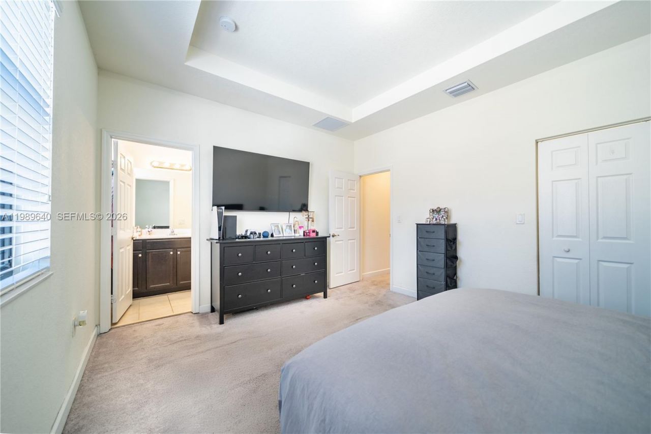 10565 W 34th Ct , Hialeah, FL 33018 Photo