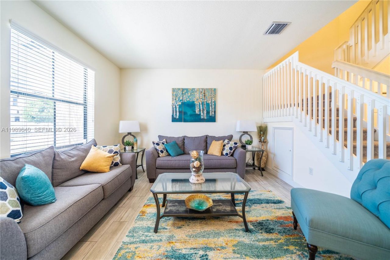 10565 W 34th Ct , Hialeah, FL 33018 Photo