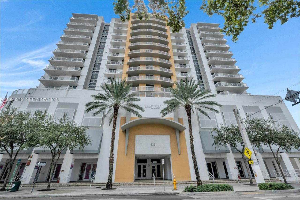 900 SW 8th St , Unit 1110, Miami, FL 33130 Photo