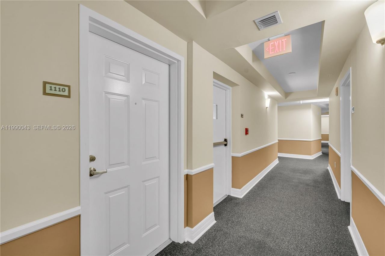 900 SW 8th St , Unit 1110, Miami, FL 33130 Photo