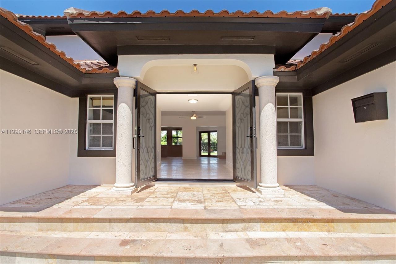 545 S Shore Dr , Miami Beach, FL 33141 Photo