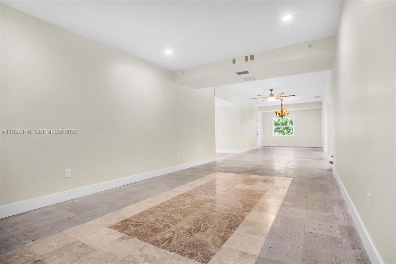 545 S Shore Dr, Miami Beach, FL 33141 Photo
