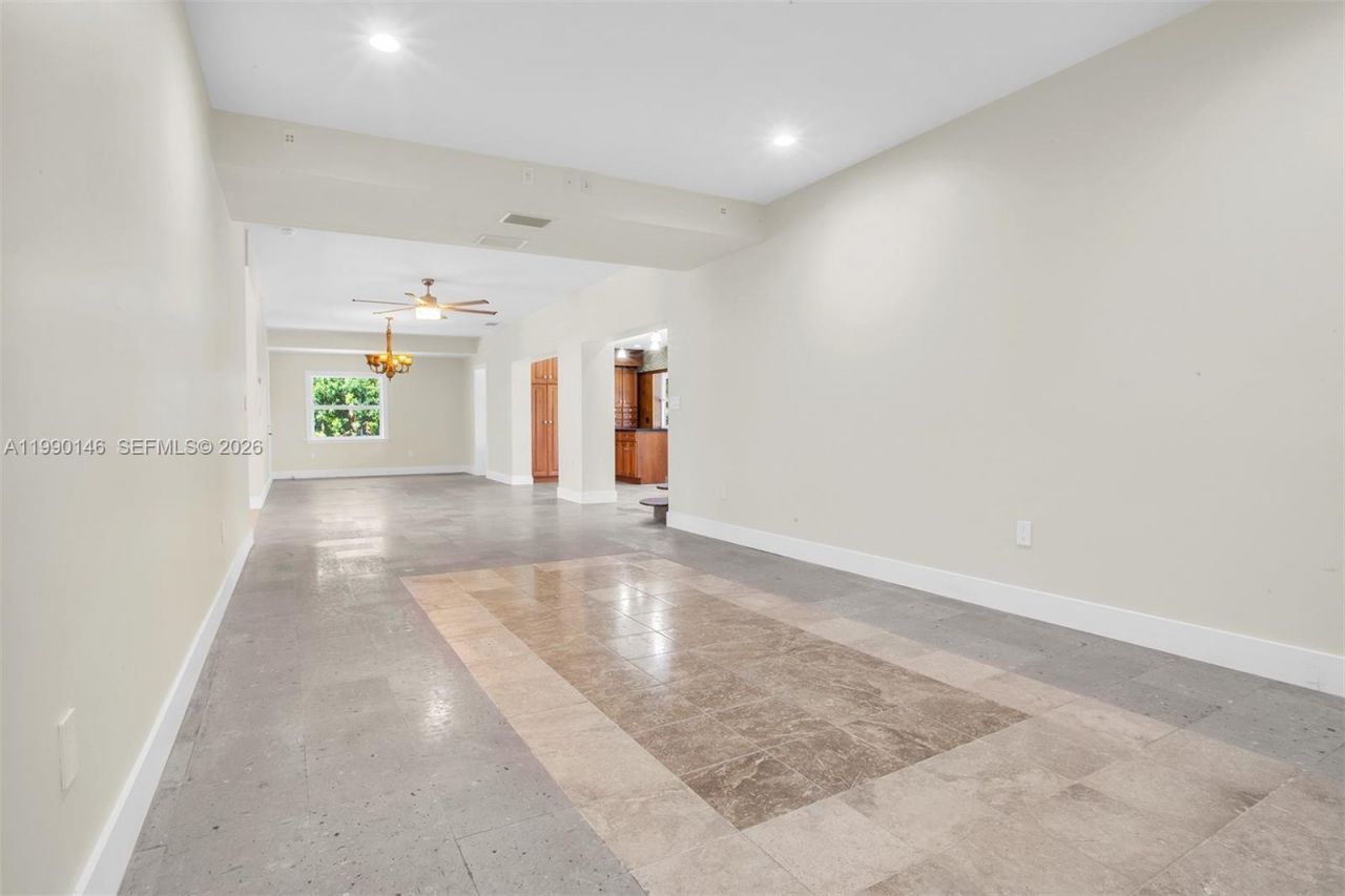 545 S Shore Dr, Miami Beach, FL 33141 Photo