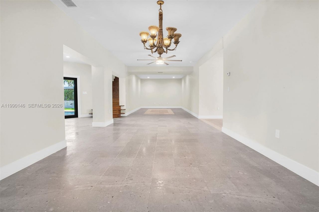 545 S Shore Dr, Miami Beach, FL 33141 Photo