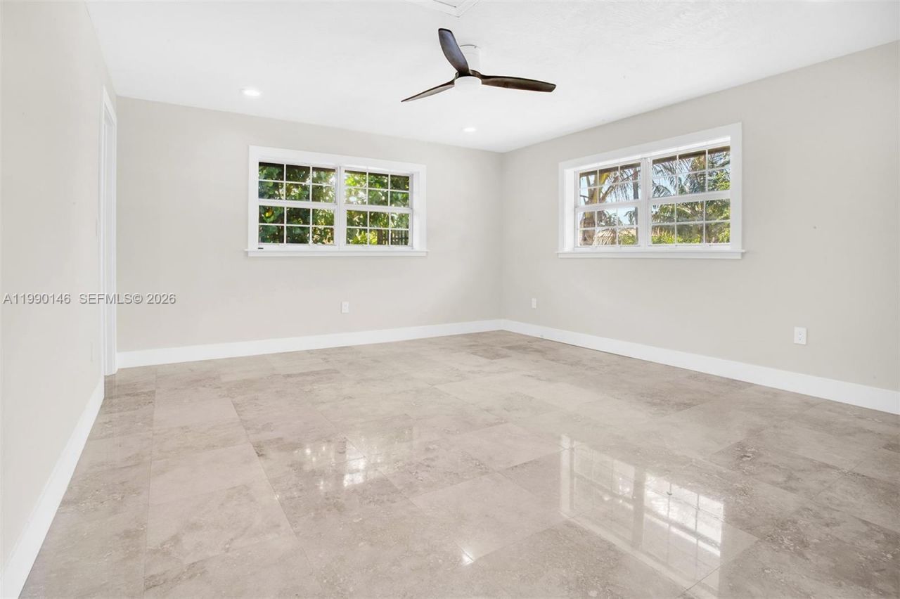 545 S Shore Dr, Miami Beach, FL 33141 Photo