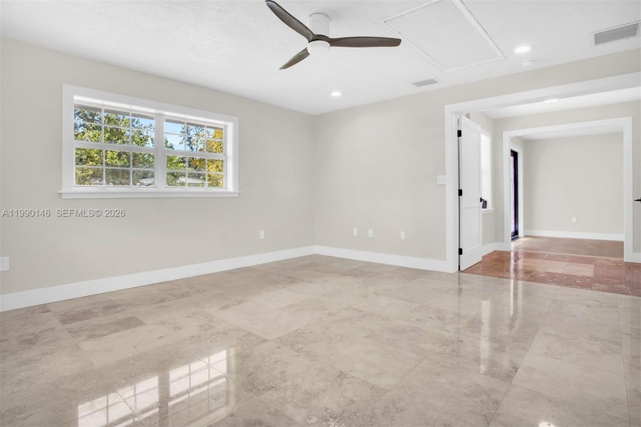 545 S Shore Dr, Miami Beach, FL 33141 Photo