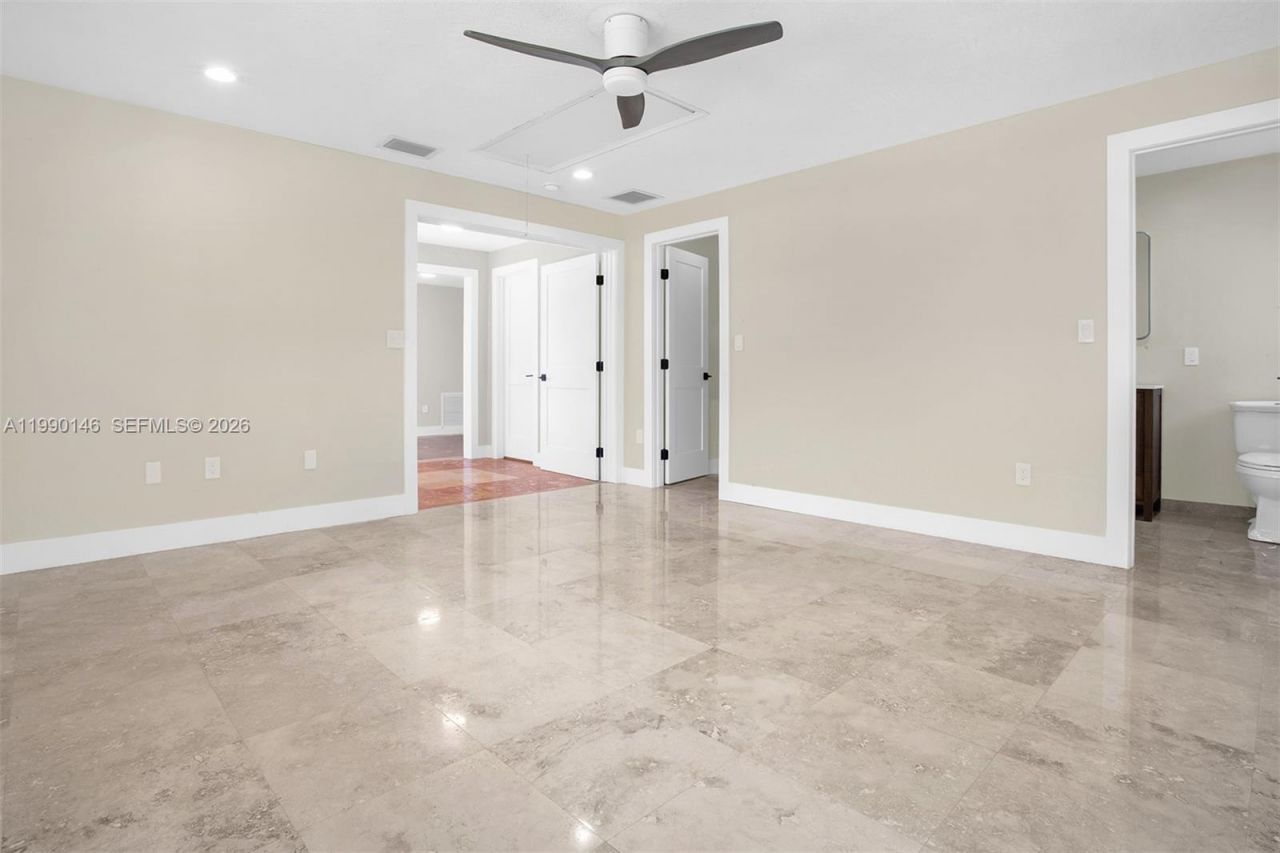 545 S Shore Dr, Miami Beach, FL 33141 Photo