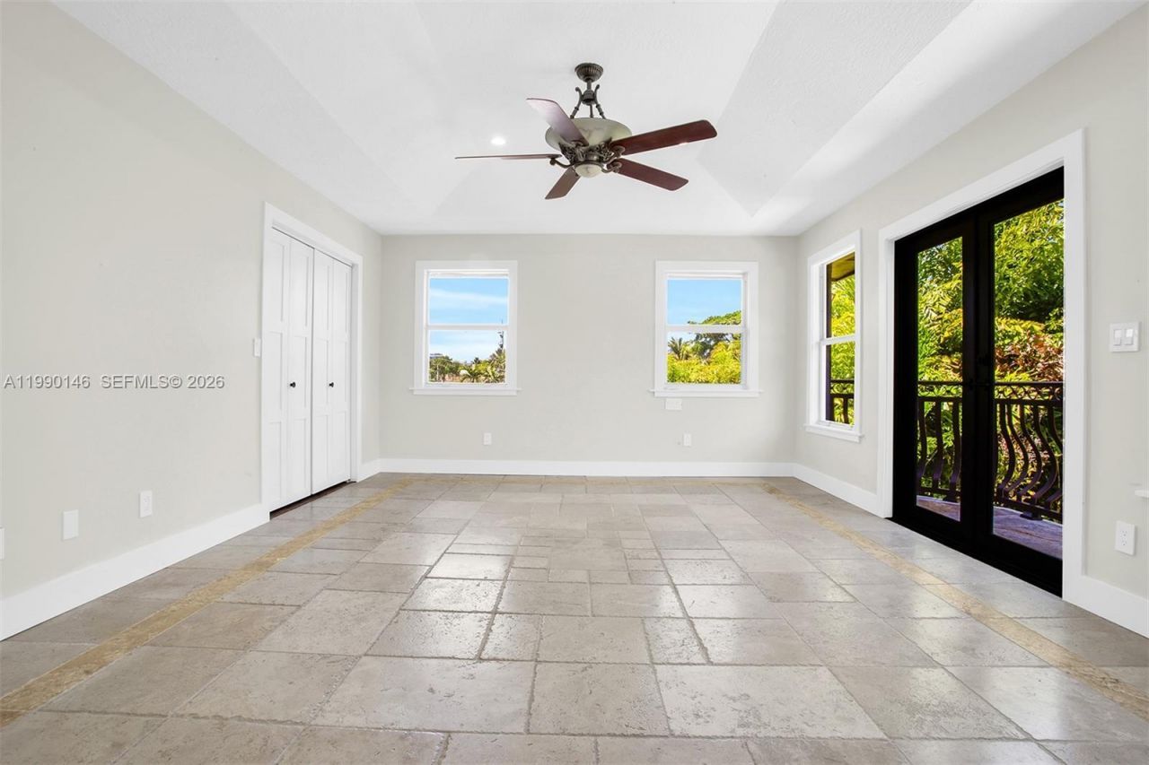545 S Shore Dr, Miami Beach, FL 33141 Photo