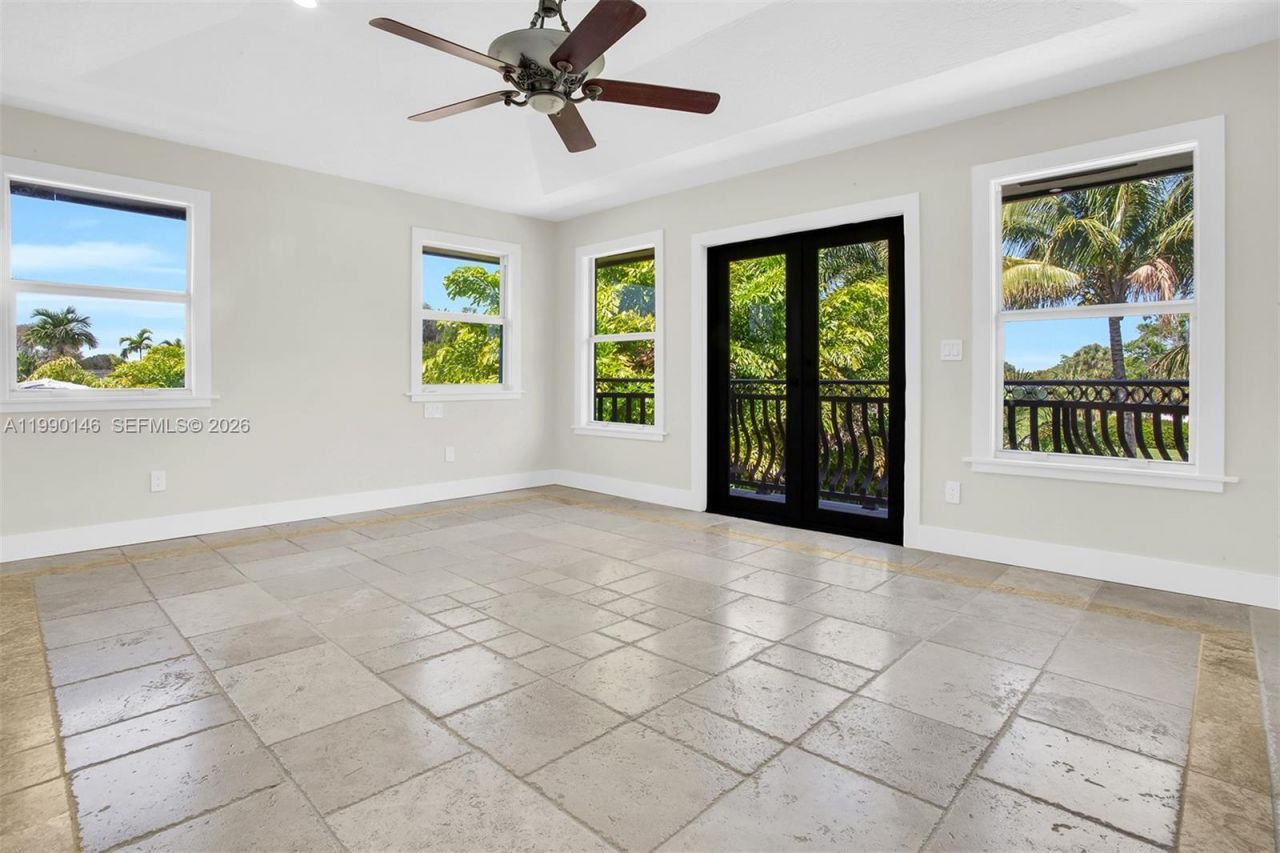 545 S Shore Dr, Miami Beach, FL 33141 Photo